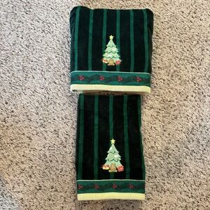 Vtg Linens & Things Velour Christmas 1 Bath Towel & 1 Hand Towel Set 100% Cotton